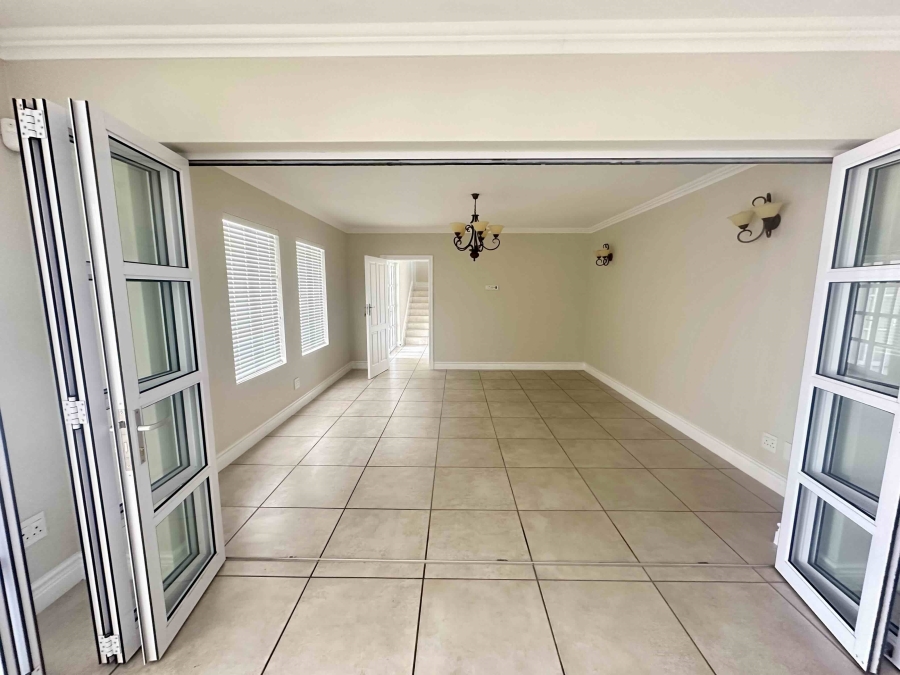 4 Bedroom Property for Sale in The Village Western Cape